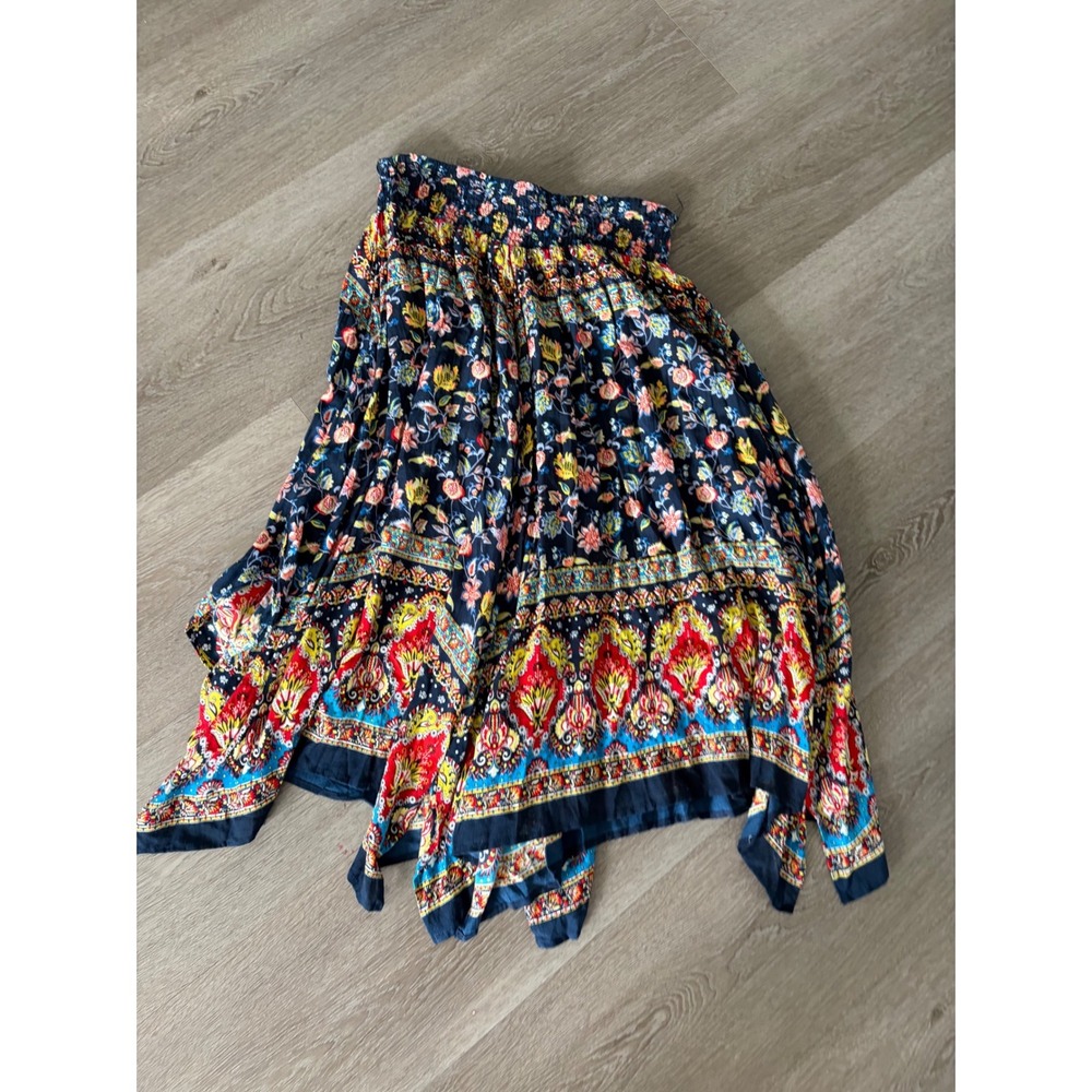 Marie Claire Boutiques Navy Floral Paisley Handkerchief Hem Midi Skirt Medium